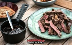 Big Green EggPre-Seasoned Cast Iron Sauce Pot + Basting Brush -BIG GREEN EGG Winkel image 270