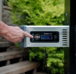 Masterbuilt Gravity Series™ 800 Digital Charcoal Griddle + Grill + Smoker 17 Masterbuilt Gravity Series™ 800 Digital Charcoal Griddle + Grill + Smoker -BIG GREEN EGG Winkel image 693