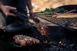 Barebones Cowboy Fire Pit Grill System -BIG GREEN EGG Winkel image 944